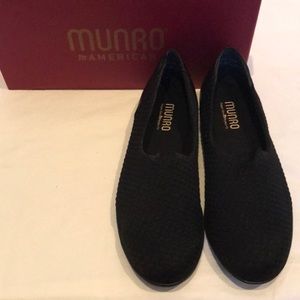Munro American Cruise Black Woven Fabric Shoes
